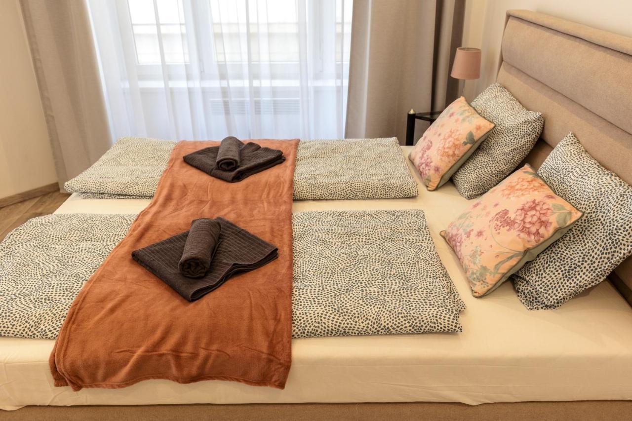 Karavan Corner Apartments — Photos 1